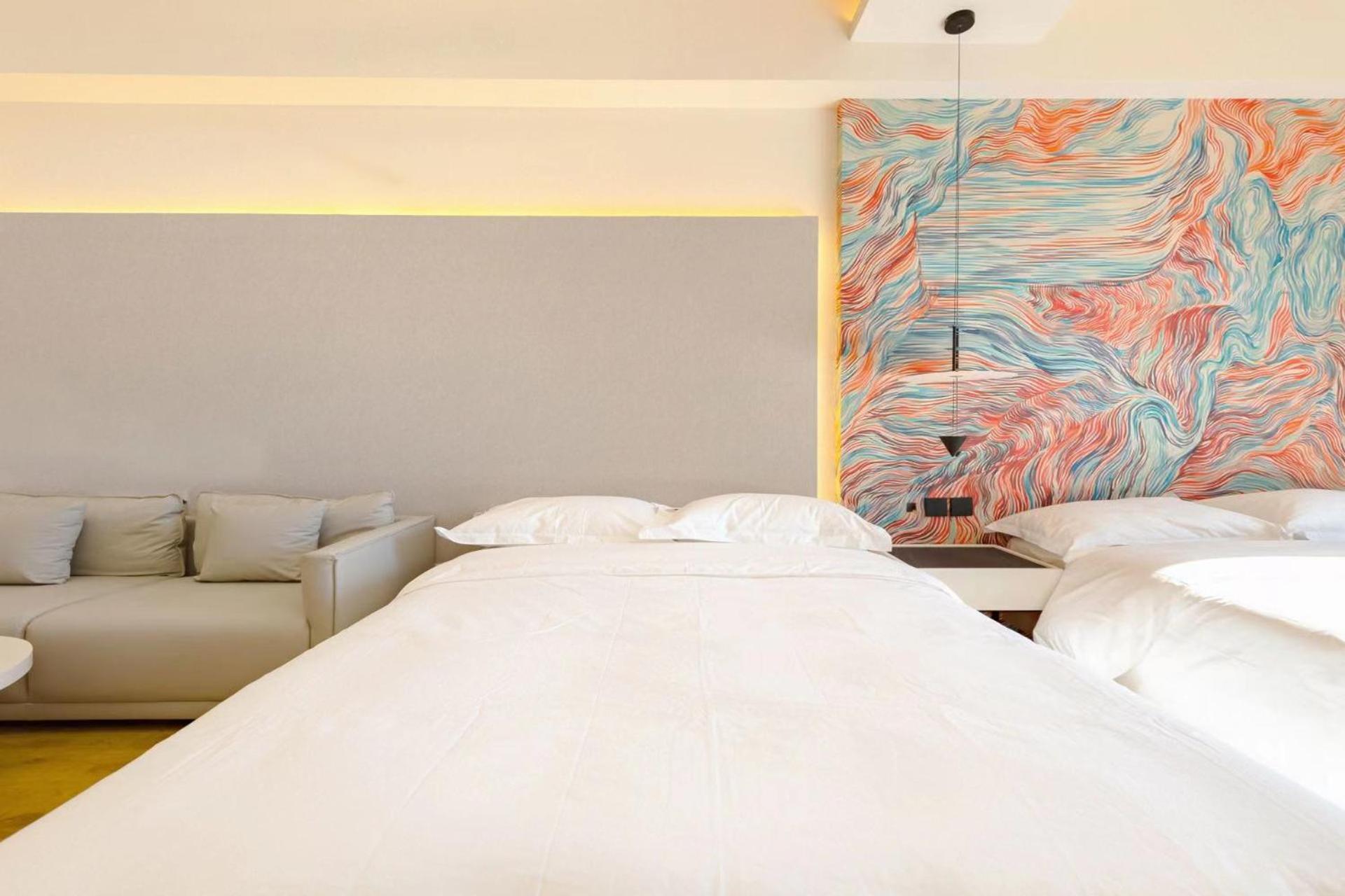 Dream Hotel