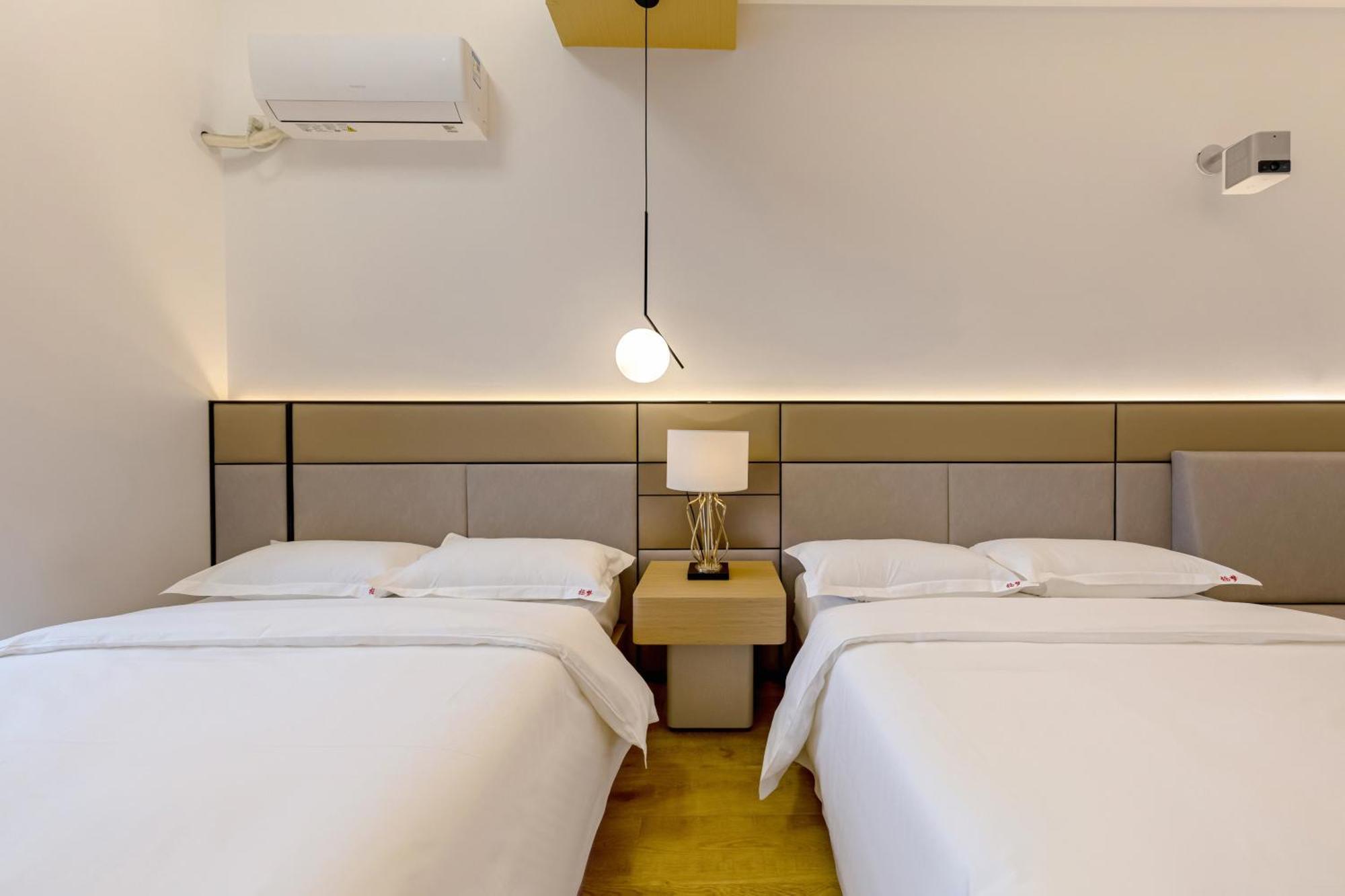 Dream Hotel Peking