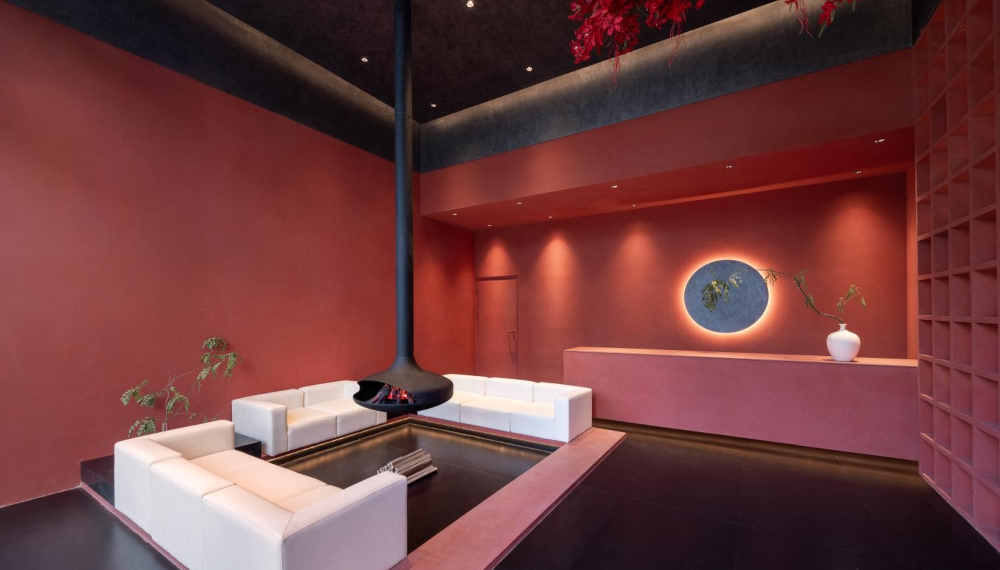 Dream Hotel 3*